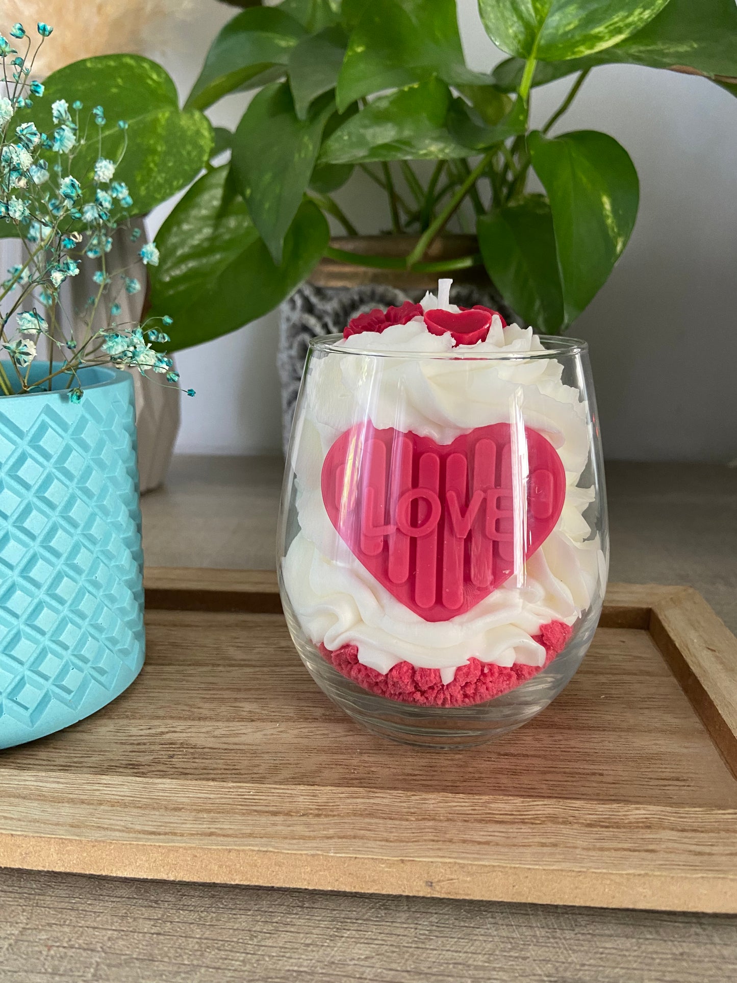 Bougie gourmande Bougie JE T AIME Bougie LOVE Bougie parfumée fruits rouges Bougie artisanale Bougie végétale Bougie naturelle Bougie chantilly Idée cadeau fête des mères