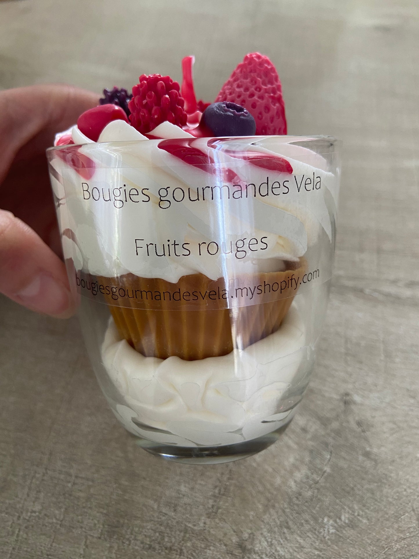 Bougie gourmande Bougie cup cake Bougie parfumée fruits rouges Bougie chantilly Bougie artisanale Bougie végétale Idée cadeau