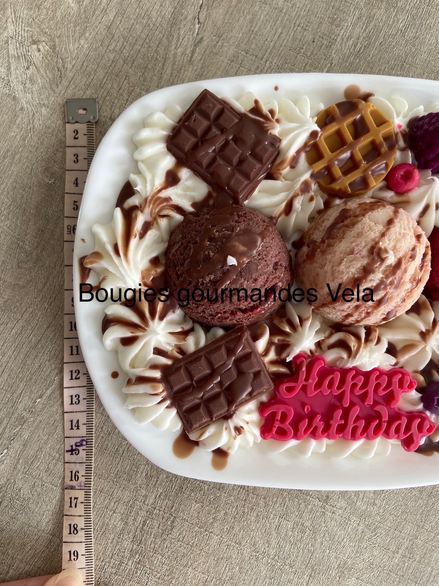 Bougie gourmande glaces Grande bougie happy birthday Bougie parfumée vanille fruits rouges chocolat Bougie chantilly dessert glace Bougie artisanale Bougie végétale Idée cadeau