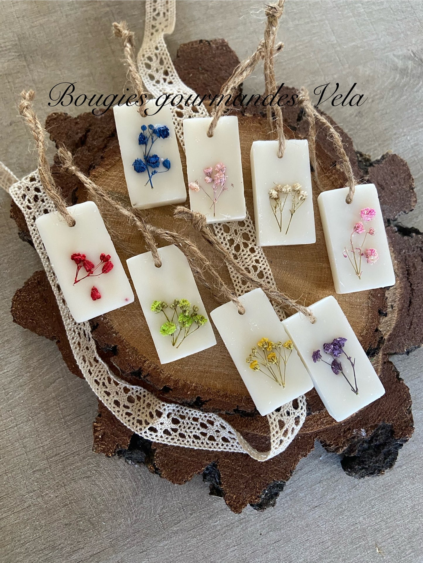 Suspension parfumée fleur de coton fleurs séchées gypsophile Tablette parfumée en cire de soja et parfum de Grasse Idée cadeau invités mariage