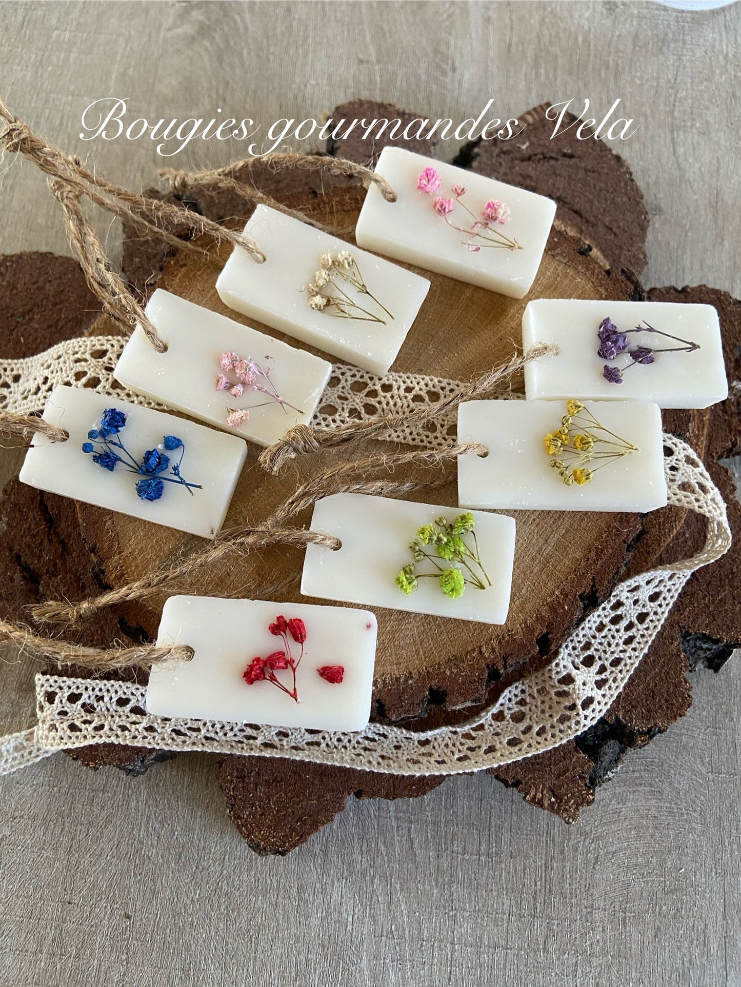 Suspension parfumée fleur de coton fleurs séchées gypsophile Tablette parfumée en cire de soja et parfum de Grasse Idée cadeau invités mariage