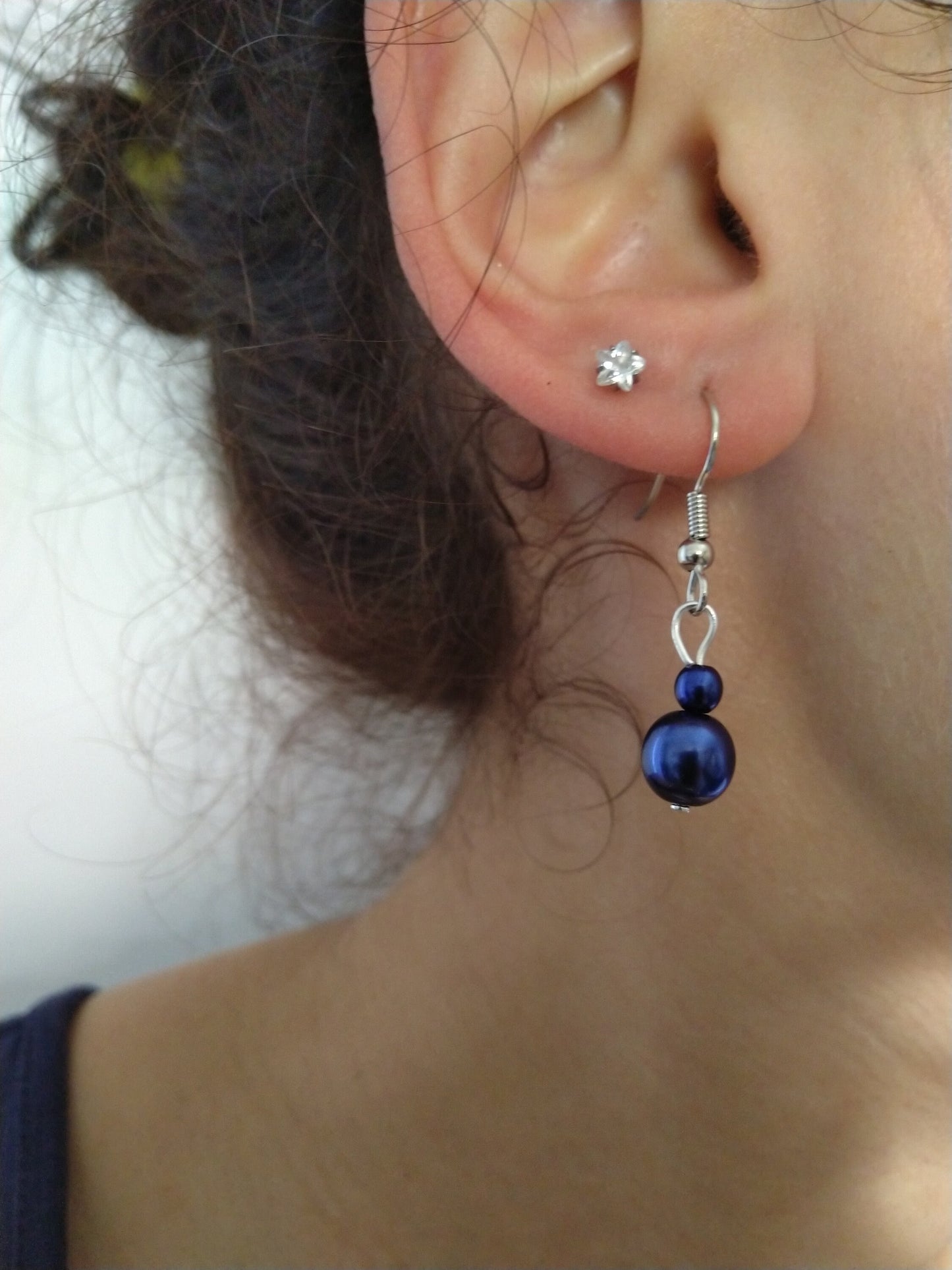 Boucles d’oreilles mariee perles nacrées bleu marine Bijoux mariage Bijoux mariee