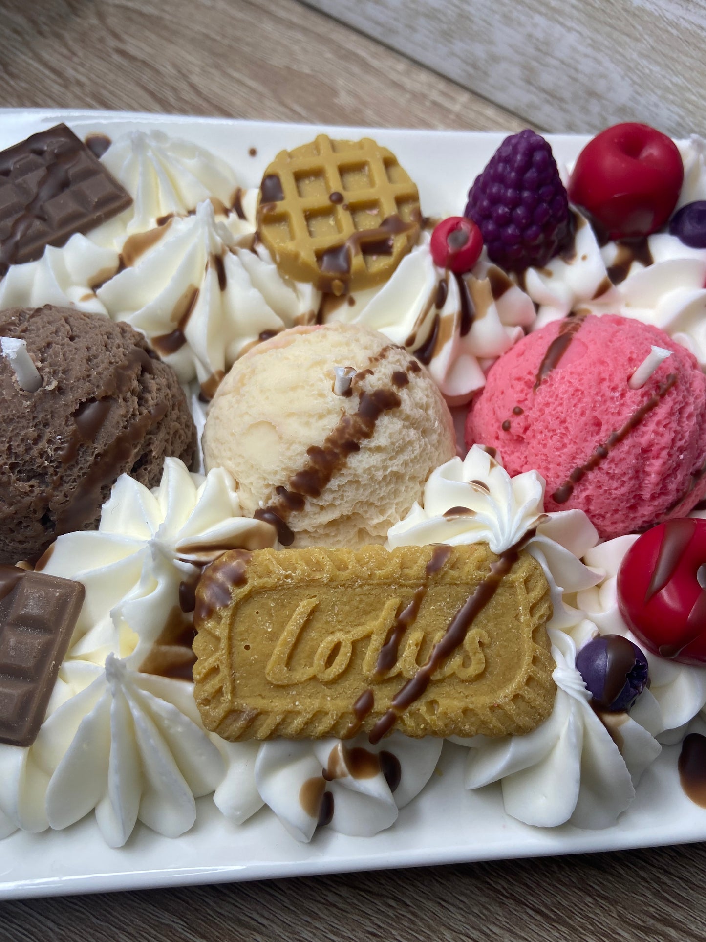 Bougie gourmande Grande bougie cire soja Bougie parfumée vanille fruits rouges chocolat Bougie chantilly dessert glace Bougie artisanale Bougie végétale Idée cadeau
