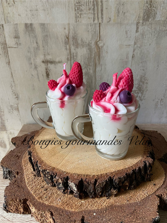 Mini Bougie gourmande Bougie parfumée fruits rouges Bougie chantilly Bougie artisanale Bougie végétale Idée cadeau
