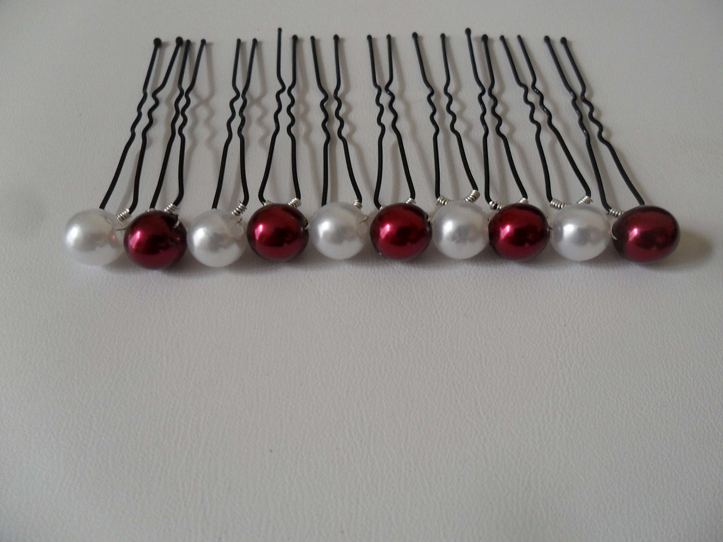 10 epingles chignon mariee perles nacrées blanches et rouge bordeaux Accessoires coiffure mariage