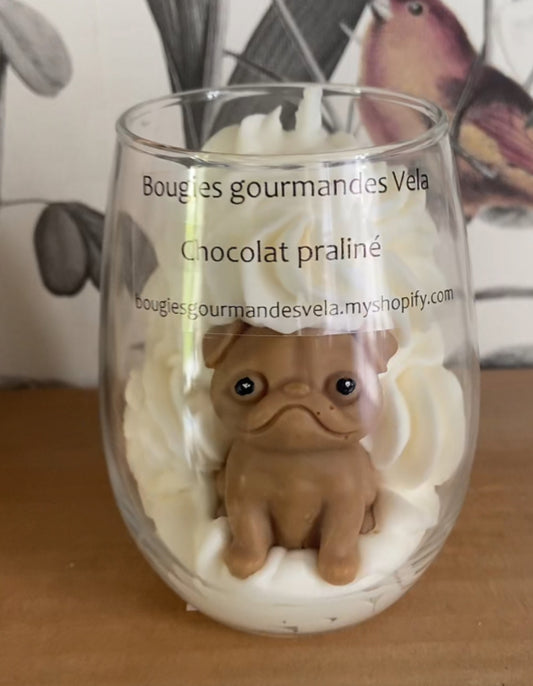 Bougie chien Bougie bouledogue Bougie gourmande Bougie parfumée chocolat praliné Bougie chantilly Bougie artisanale Bougie végétale Idée cadeau