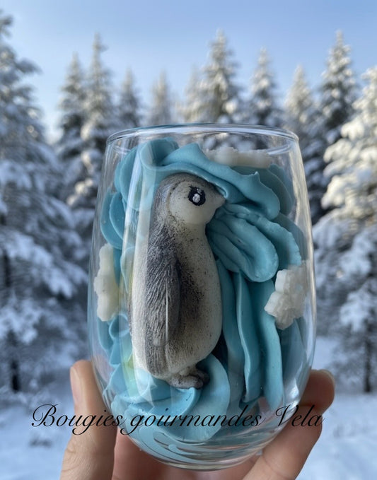 Bougie gourmande Bougie manchot et flocons de neige Bougie parfumée Bougie noel Bougie chantilly Bougie artisanale Bougie végétale Idée cadeau