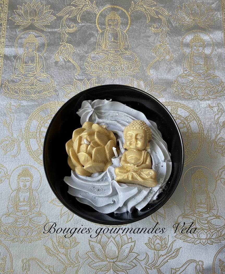 Bougie 320 grammes Bouddha or et argent parfum ambre Idée cadeau