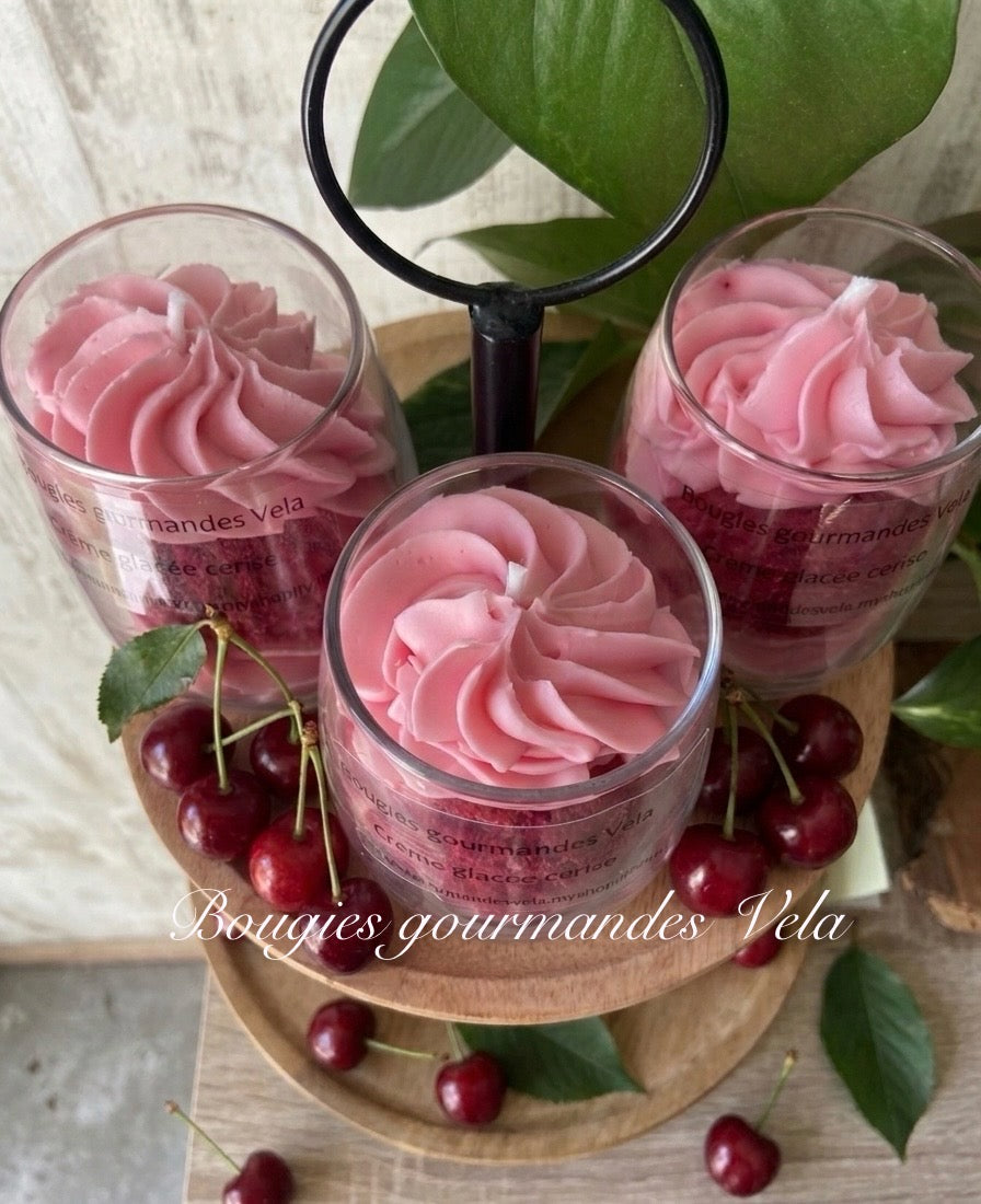 Bougie gourmande parfumée crème glacée cerise Bougie chantilly Bougie artisanale Bougie végétale Idée cadeau
