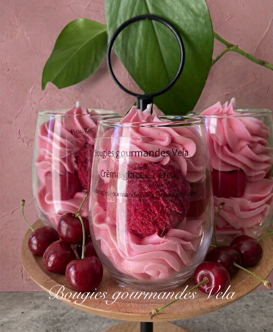 Bougie gourmande parfumée crème glacée cerise Bougie chantilly Bougie artisanale Bougie végétale Idée cadeau