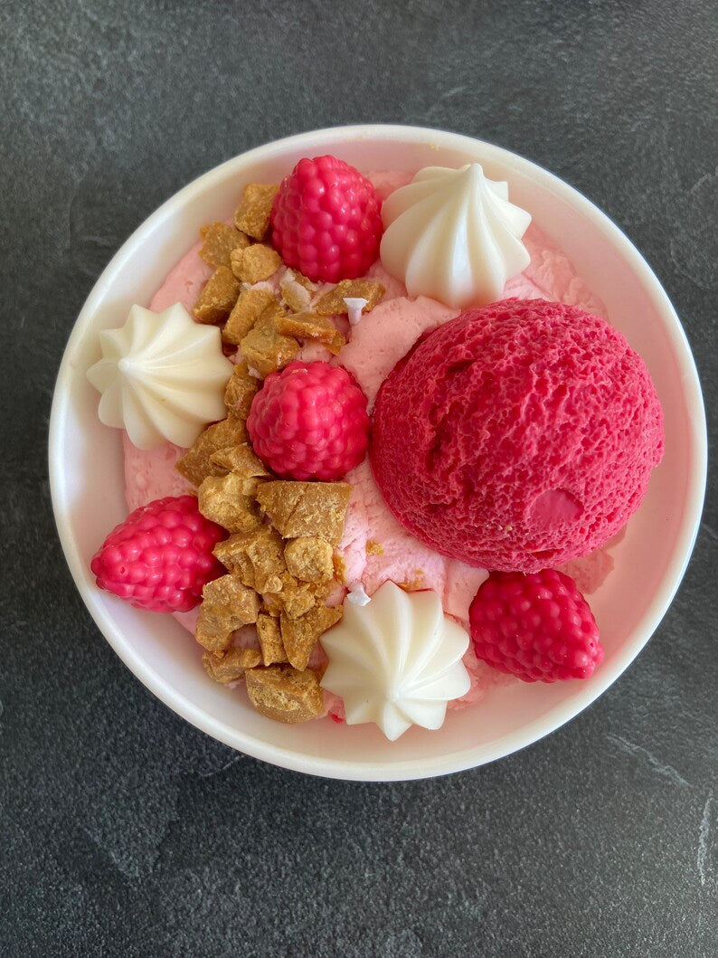 Bougie gourmande Bougie parfumée fruits rouges Bougie chantilly Bougie artisanale Bougie végétale Bougie bowl Idée cadeau